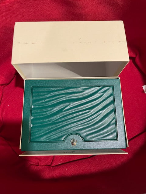 Preowned Rolex 16610 Submariner Date Good Condition Automatic Black Dial 40mm Watch with NEW BOX