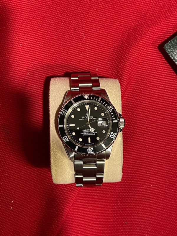 Preowned Rolex 16610 Submariner Date Good Condition Automatic Black Dial 40mm Watch with NEW BOX