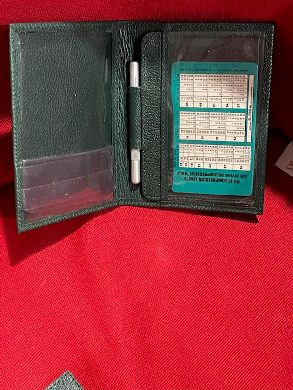 Preowned Rolex 16610 Submariner Date Good Condition Automatic Black Dial 40mm Watch with NEW BOX